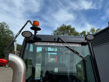 Onze verhuurvloot is weer uitgebreid! Recent hebben we 5 nieuwe Manitou ruwterreinheftrucks toegevoegd: