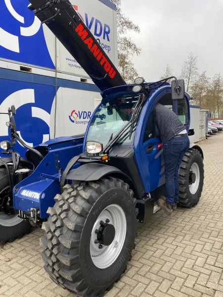 Nieuwe Manitou MLT 1041 - 145 PS + L voor VDR Bouwgroep